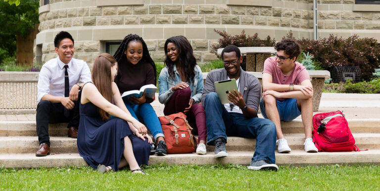 The Power of Friendship: How Building Relationships Enhances University Life